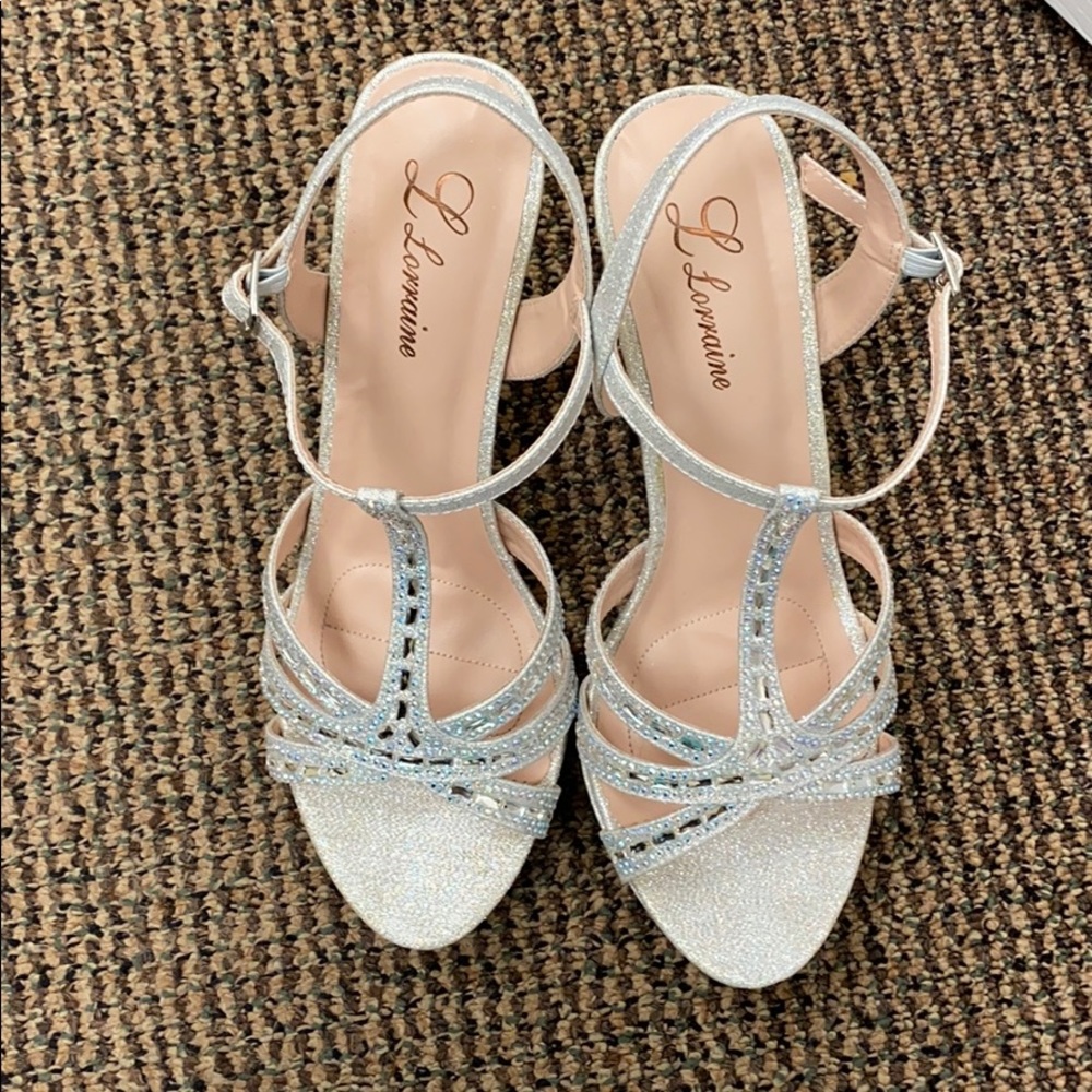 Heels - Picture 3 of 3